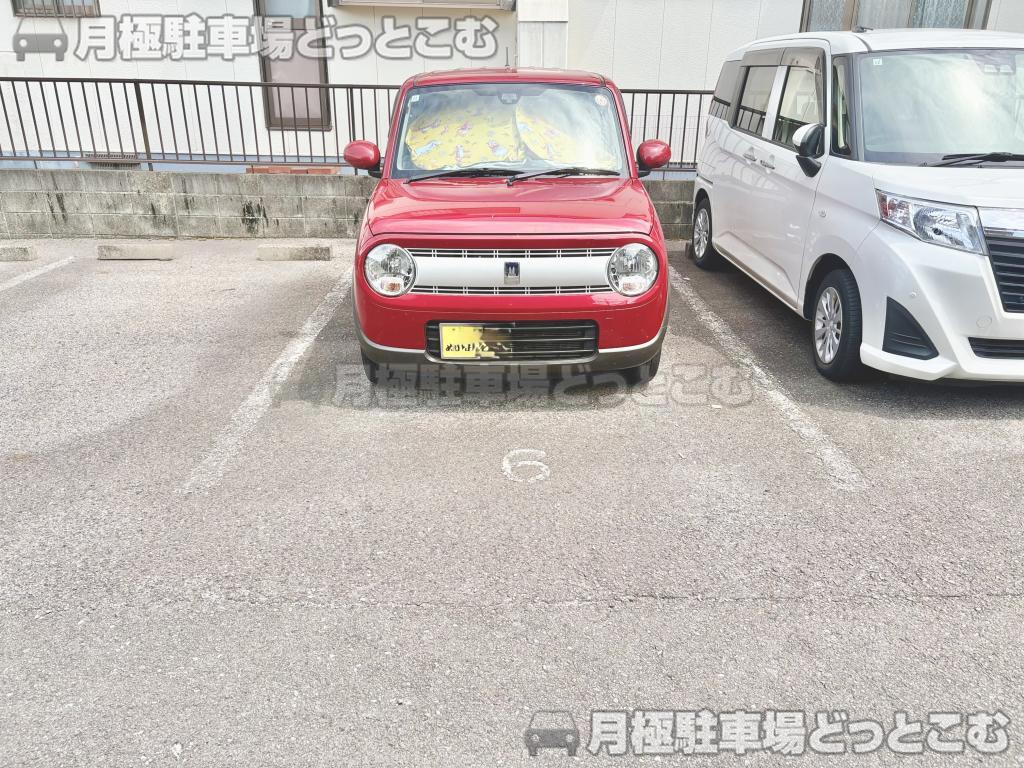 名古屋市中村区草薙町3丁目68の月極駐車場4