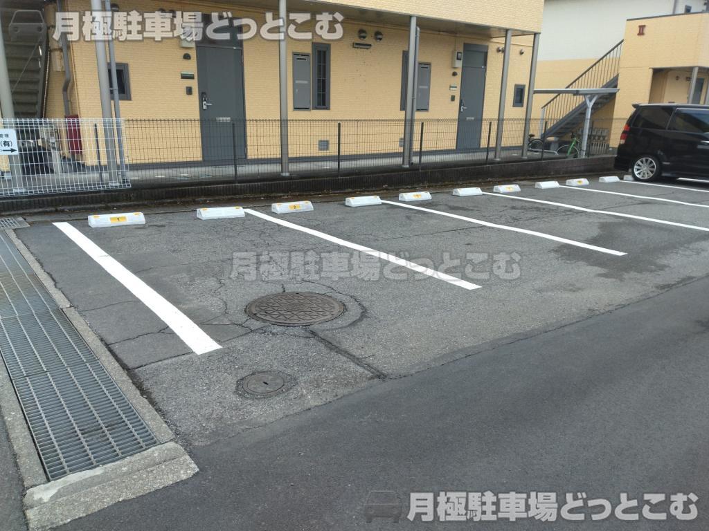 宇都宮市石井町2987-36の月極駐車場2
