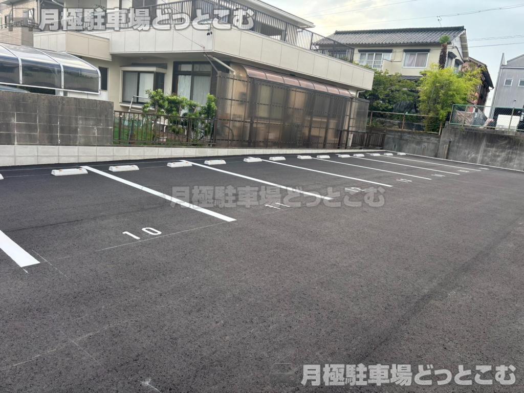 名古屋市千種区東千種台15の月極駐車場2