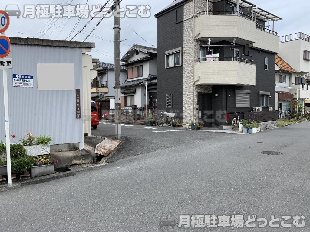 大阪市鶴見区安田4丁目3-25の月極駐車場6