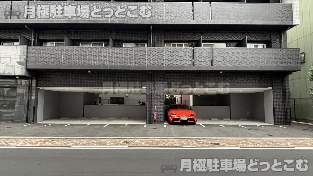 名古屋市中村区太閤通5丁目22の月極駐車場1