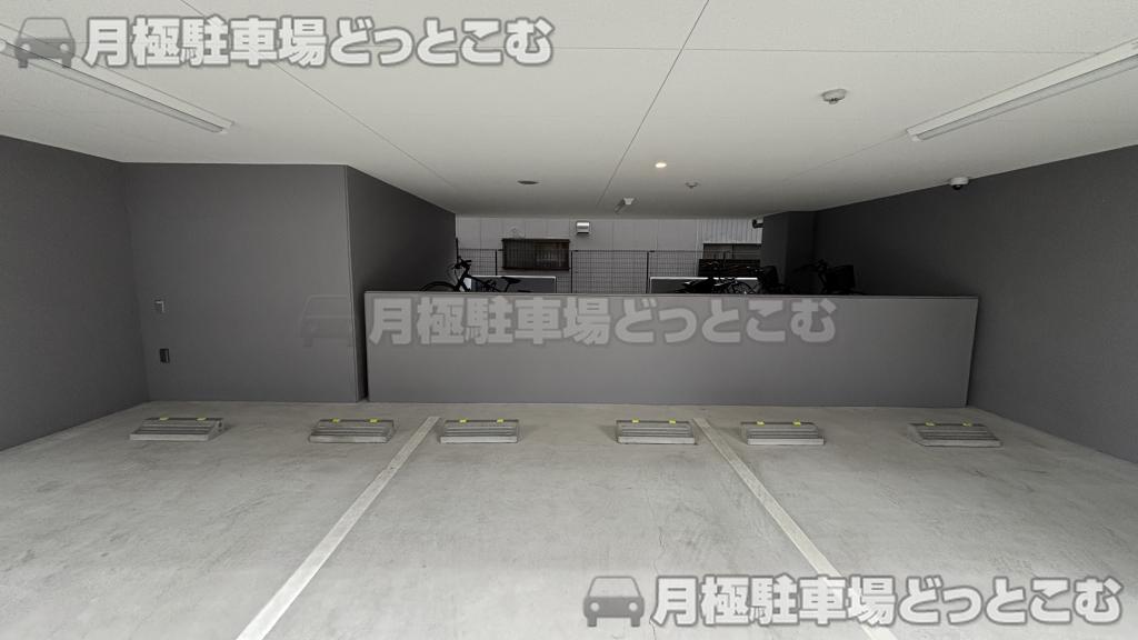 名古屋市中村区太閤通5丁目22の月極駐車場4