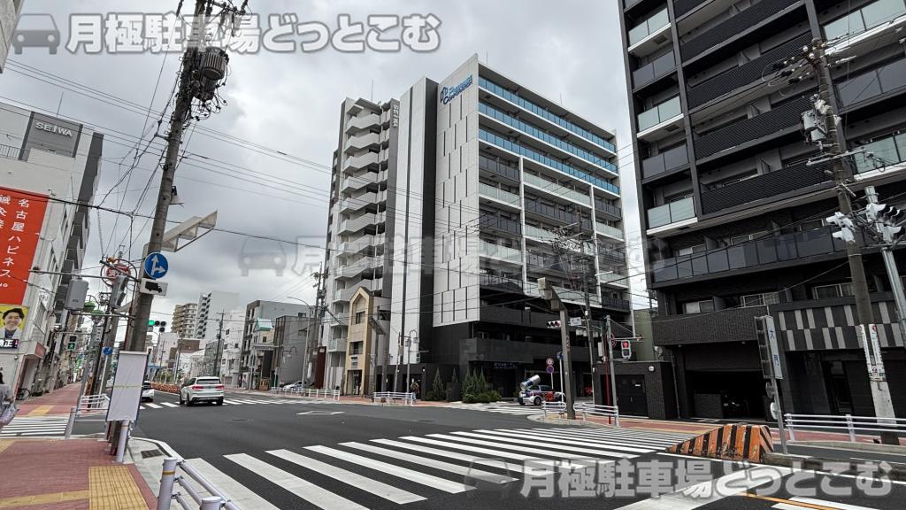 名古屋市中村区太閤通5丁目22の月極駐車場7