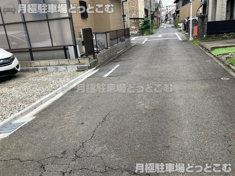名古屋市西区栄生1丁目19-11の月極駐車場7
