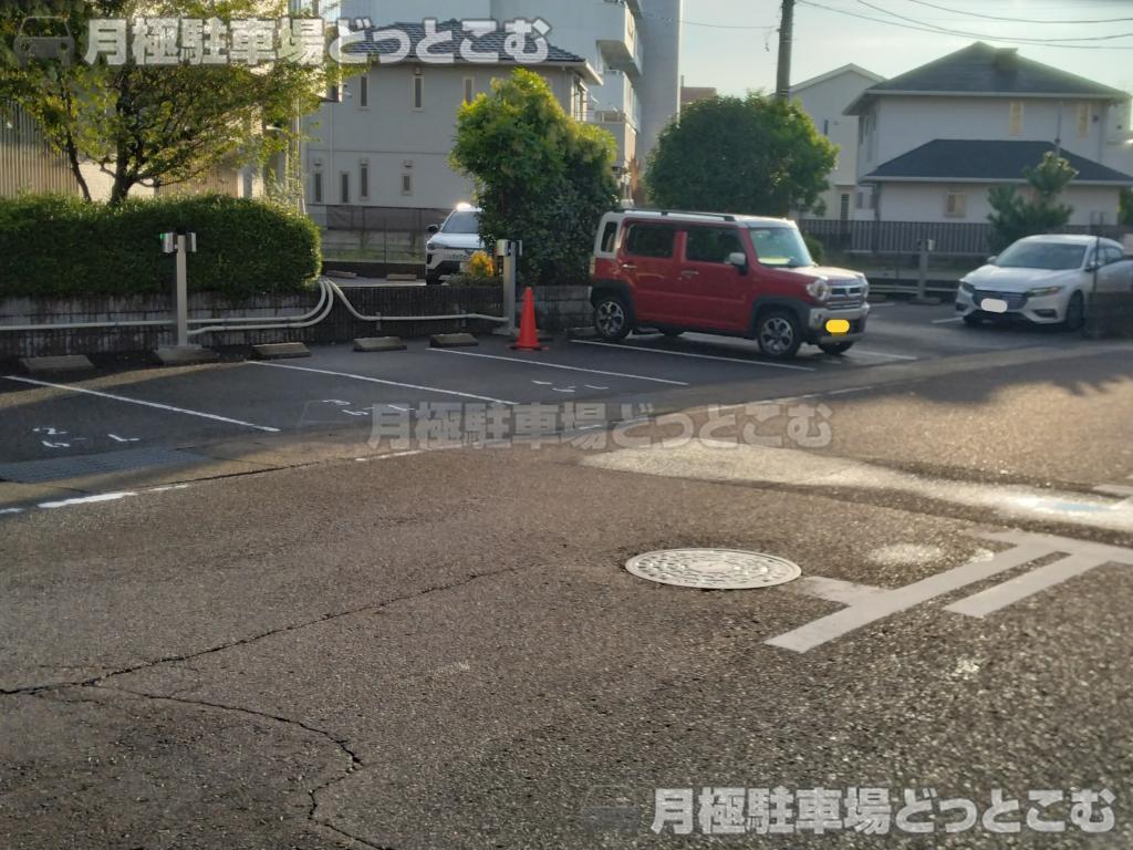 名古屋市西区五才美町19の月極駐車場1