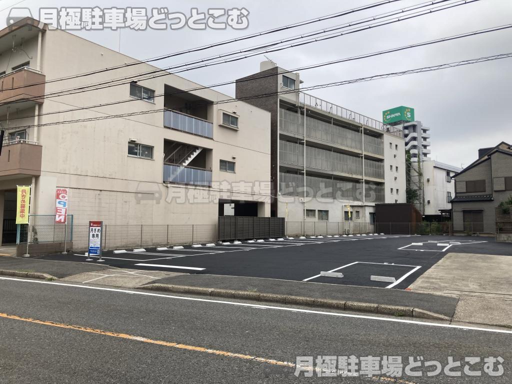 名古屋市西区名西一丁目6－29の月極駐車場1