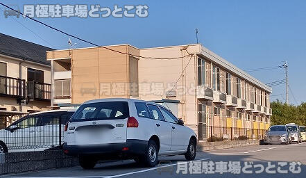 明石市大久保町西島161－1の月極駐車場1