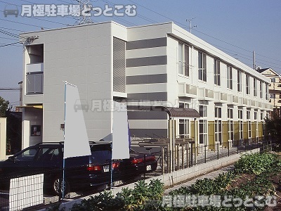 東大阪市中石切町3－9－11の月極駐車場1