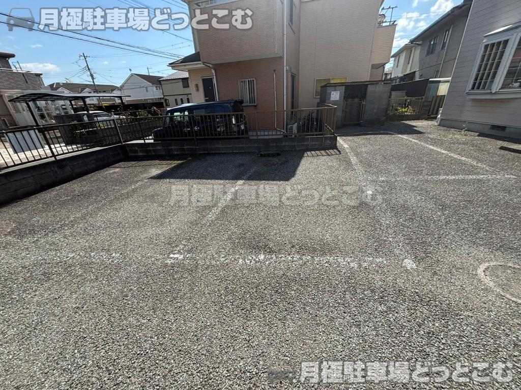 座間市四ツ谷603−1の月極駐車場1