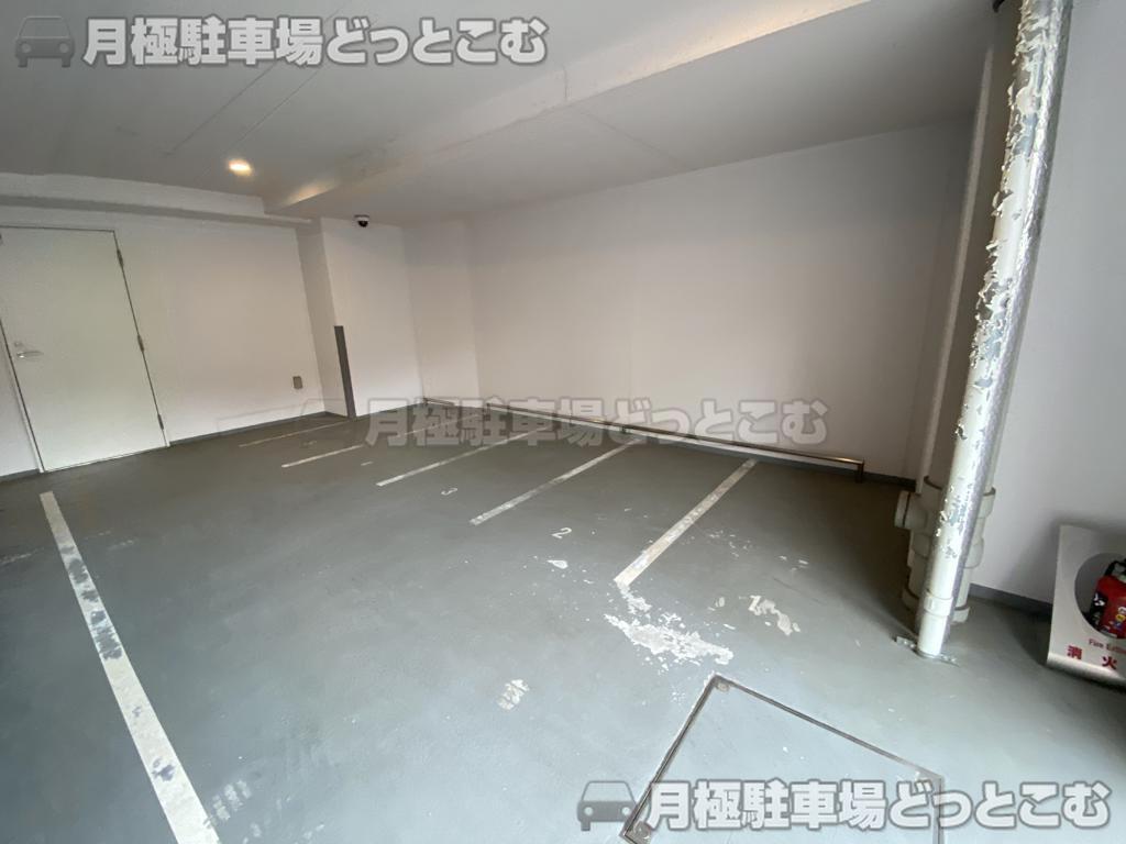 松戸市小根本54-1の月極駐車場2
