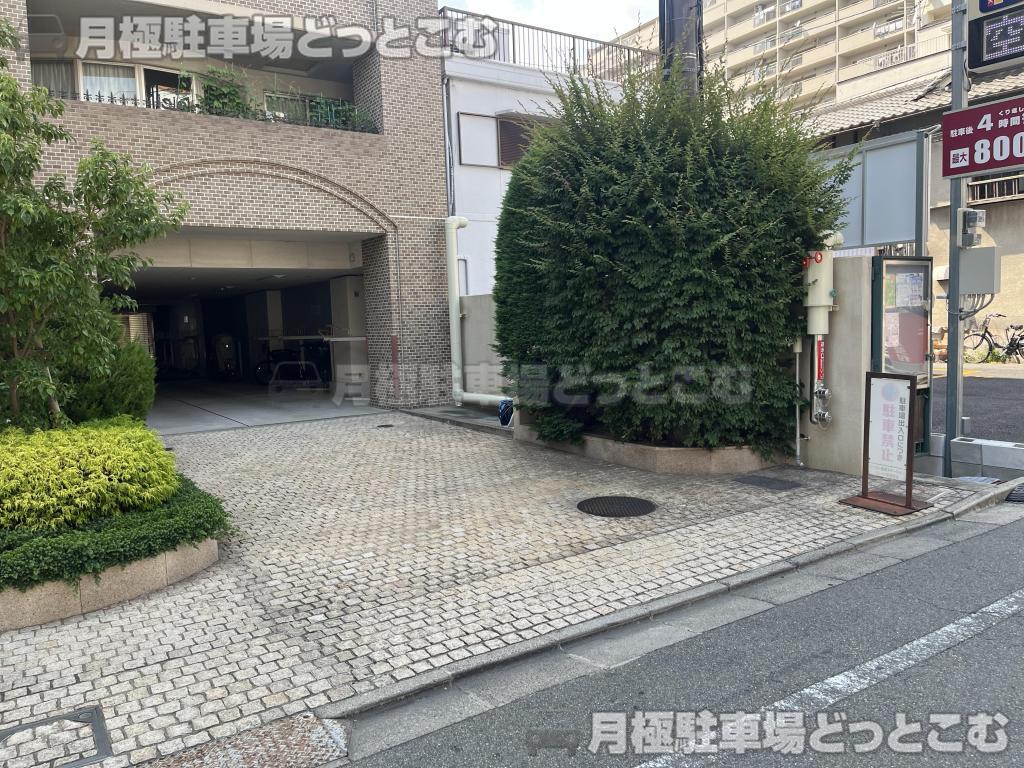 池田市呉服町3－7の月極駐車場2