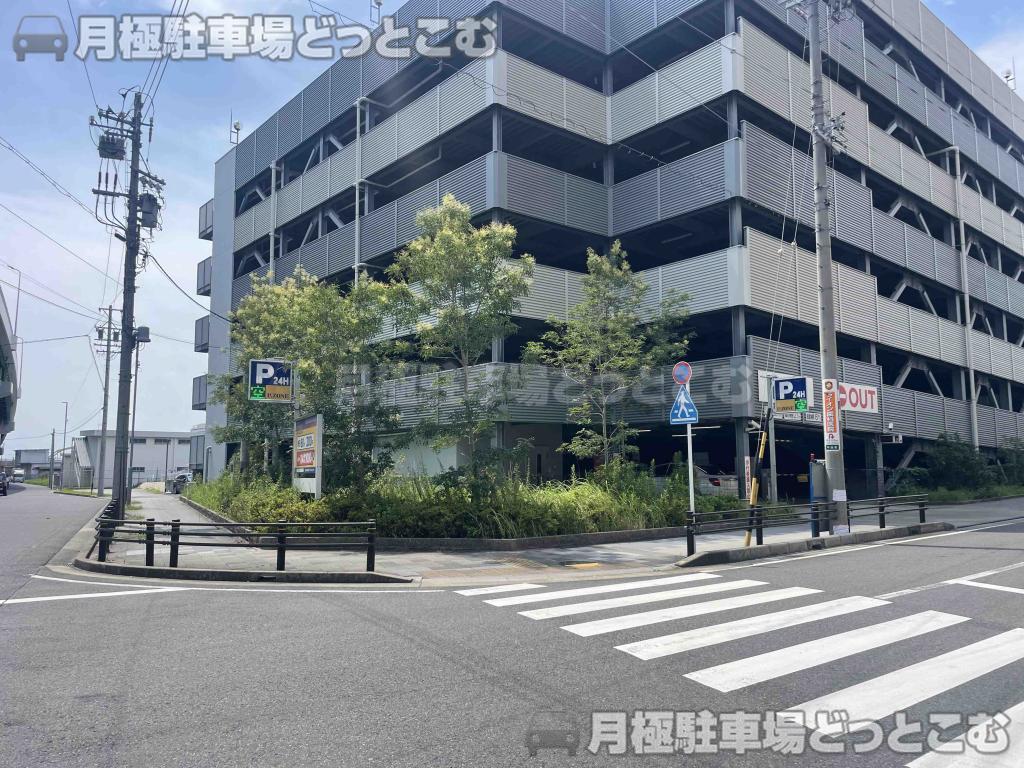 名古屋市中村区平池町4丁目60-5の月極駐車場3