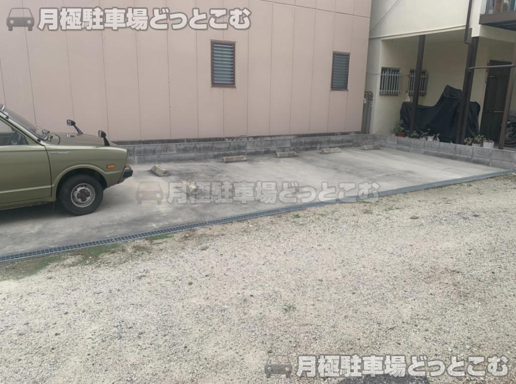 堺市北区奥本町2丁40−5の月極駐車場2