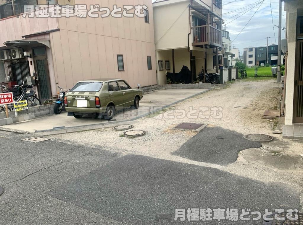 堺市北区奥本町2丁40−5の月極駐車場7