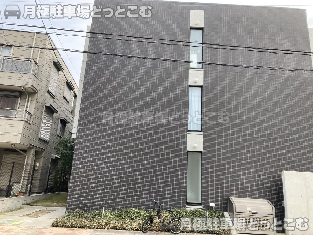 名古屋市昭和区恵方町3丁目3-1の月極駐車場2