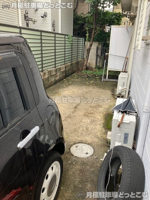 江戸川区北小岩4-27-17の月極駐車場2