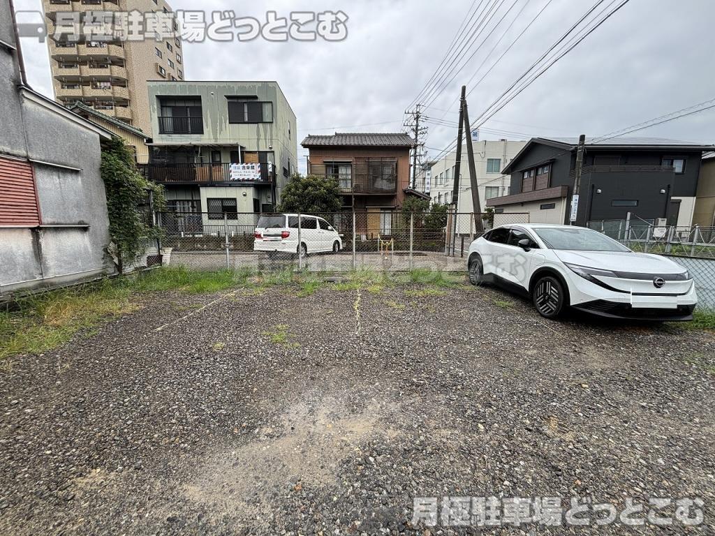 名古屋市緑区鳴海町中汐田214番の月極駐車場10