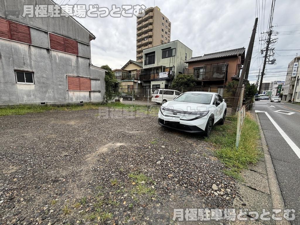 名古屋市緑区鳴海町中汐田214番の月極駐車場2