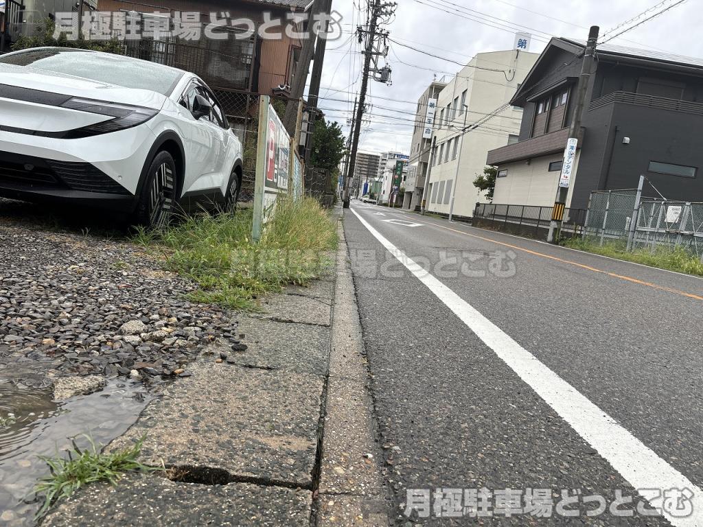 名古屋市緑区鳴海町中汐田214番の月極駐車場7