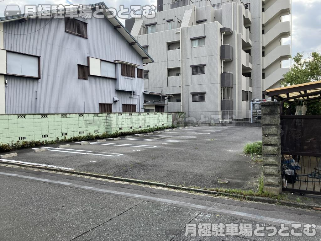 名古屋市瑞穂区白羽根町1丁目65-3の月極駐車場2