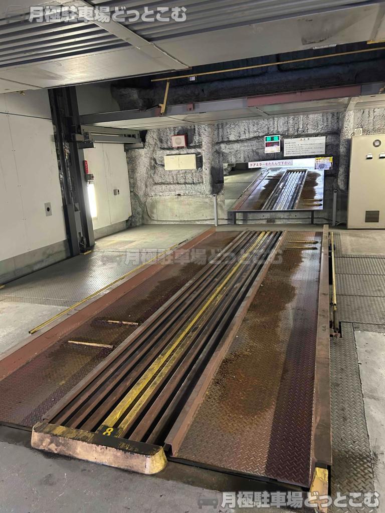 名古屋市中区千代田5丁目11-35の月極駐車場3