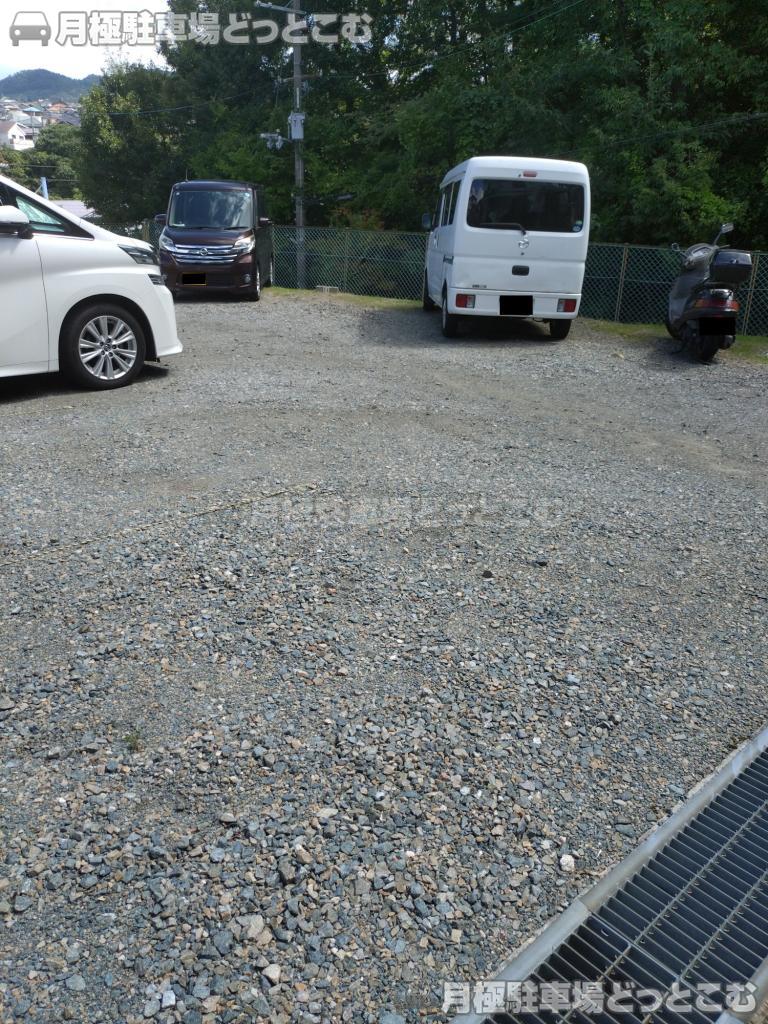 神戸市北区山田町下谷上字猪ころび4番34 の月極駐車場2