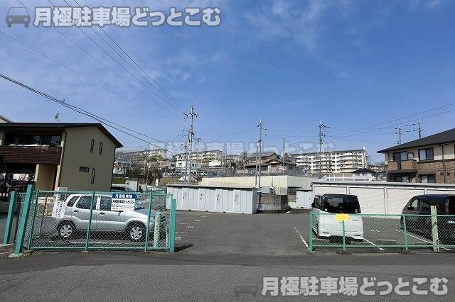 奈良市三碓町2192-3.2193.2199の1部の月極駐車場1