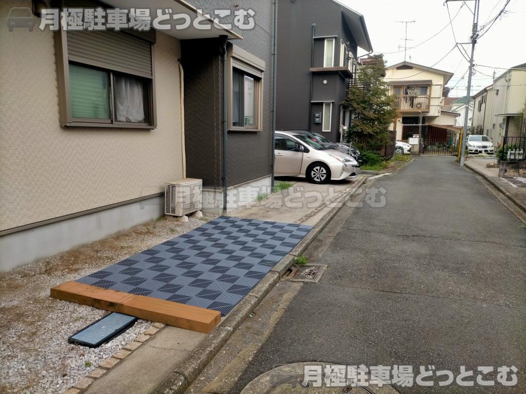 中野区上鷺宮5丁目16-8の月極駐車場2