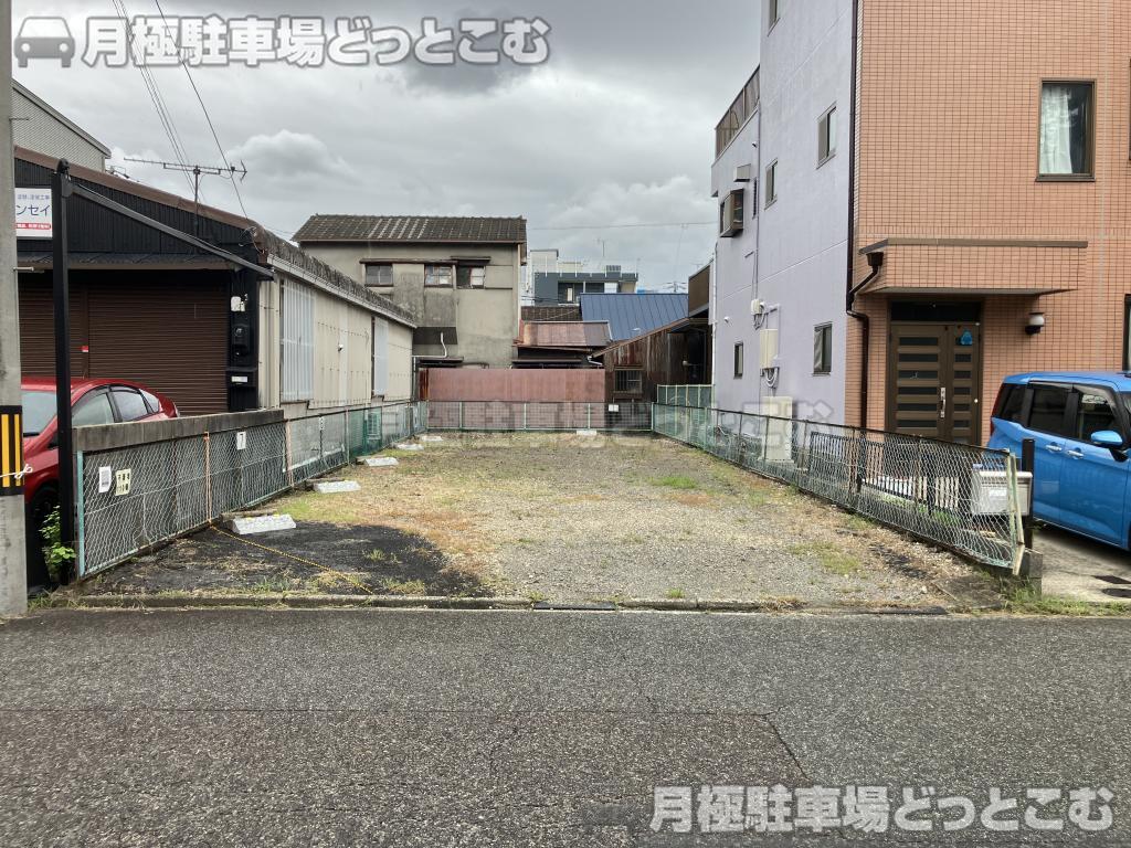 名古屋市瑞穂区内方町2丁目42番2の月極駐車場10