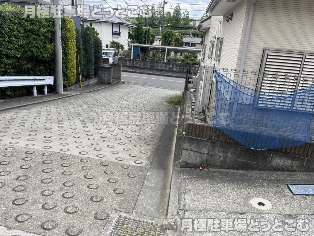 八王子市鑓水12番の月極駐車場5