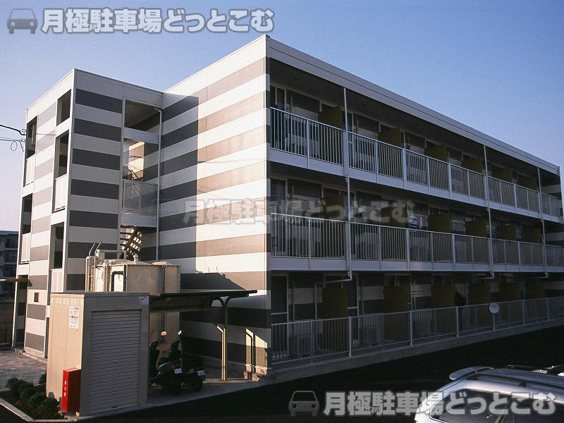 三島市長伏160－18の月極駐車場1