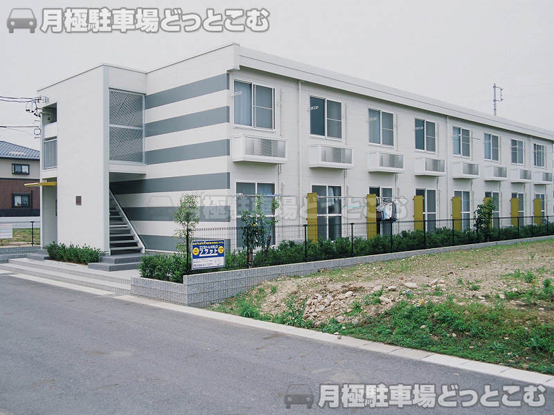 小牧市小牧原2－221の月極駐車場1