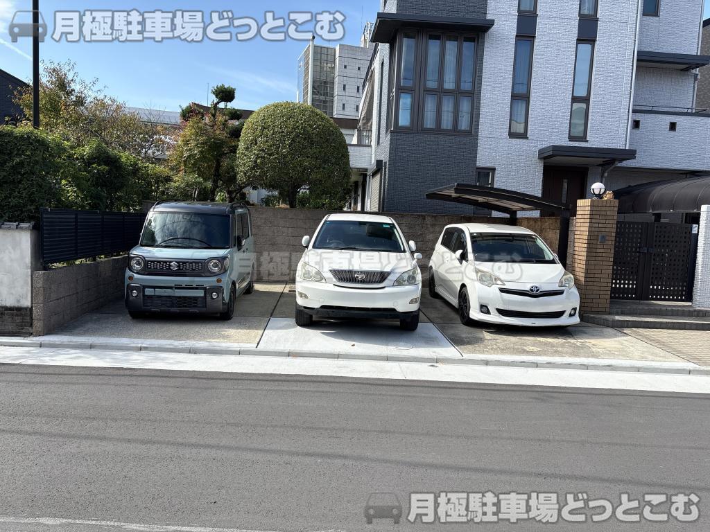 名古屋市北区清水2丁目1612の月極駐車場1