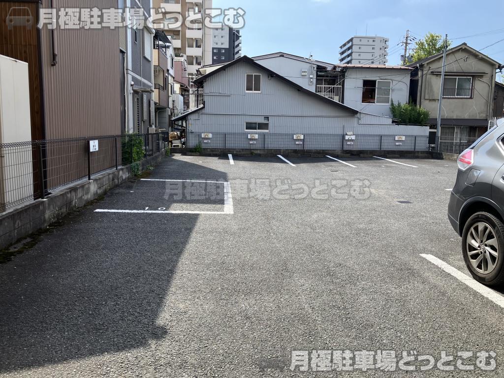名古屋市東区筒井1丁目1209の月極駐車場1