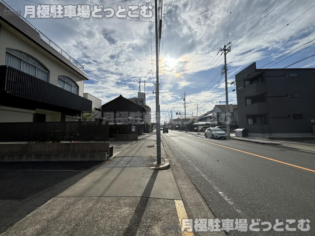 名古屋市中川区中野本町1丁目40番の月極駐車場5