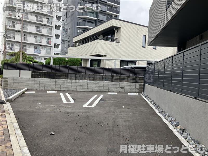 名古屋市中村区中村町93の月極駐車場2