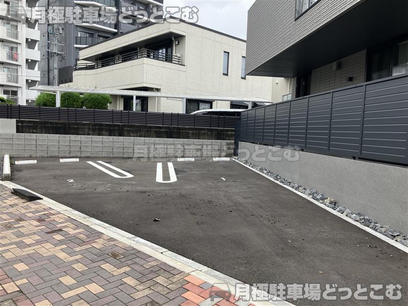 名古屋市中村区中村町93の月極駐車場3