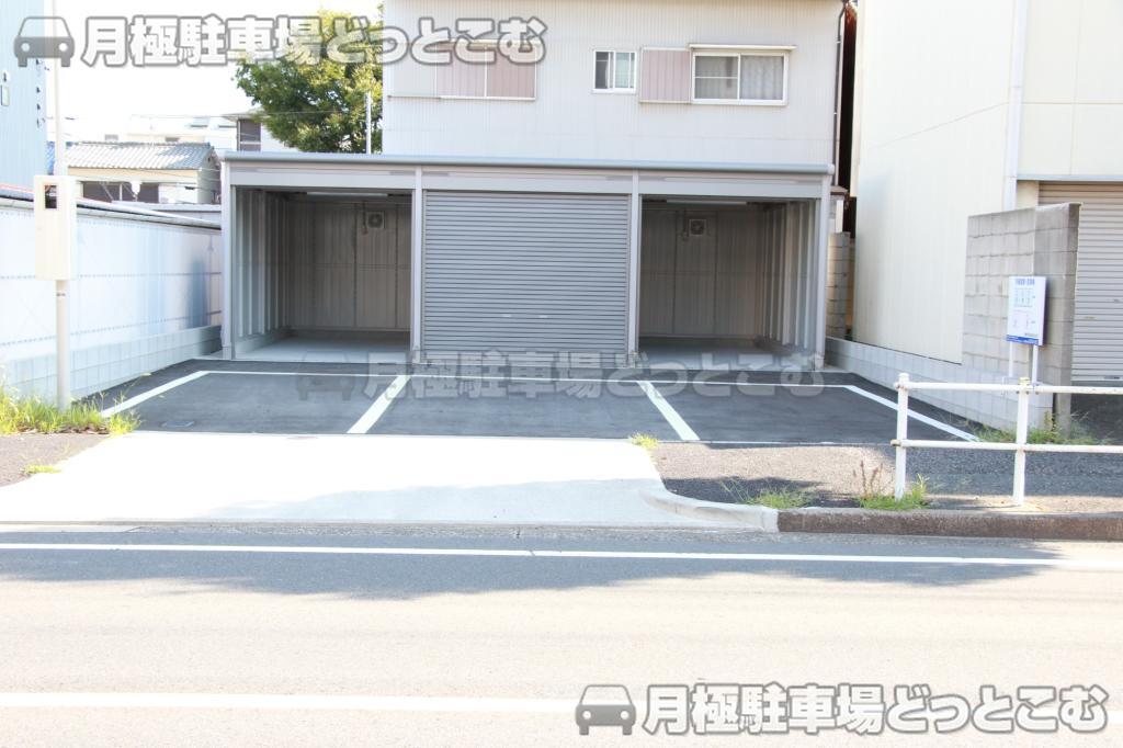 名古屋市中村区向島町4丁目16-8の月極駐車場2