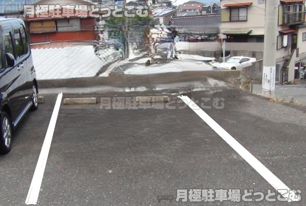 北九州市八幡東区帆柱4丁目9-2の月極駐車場1