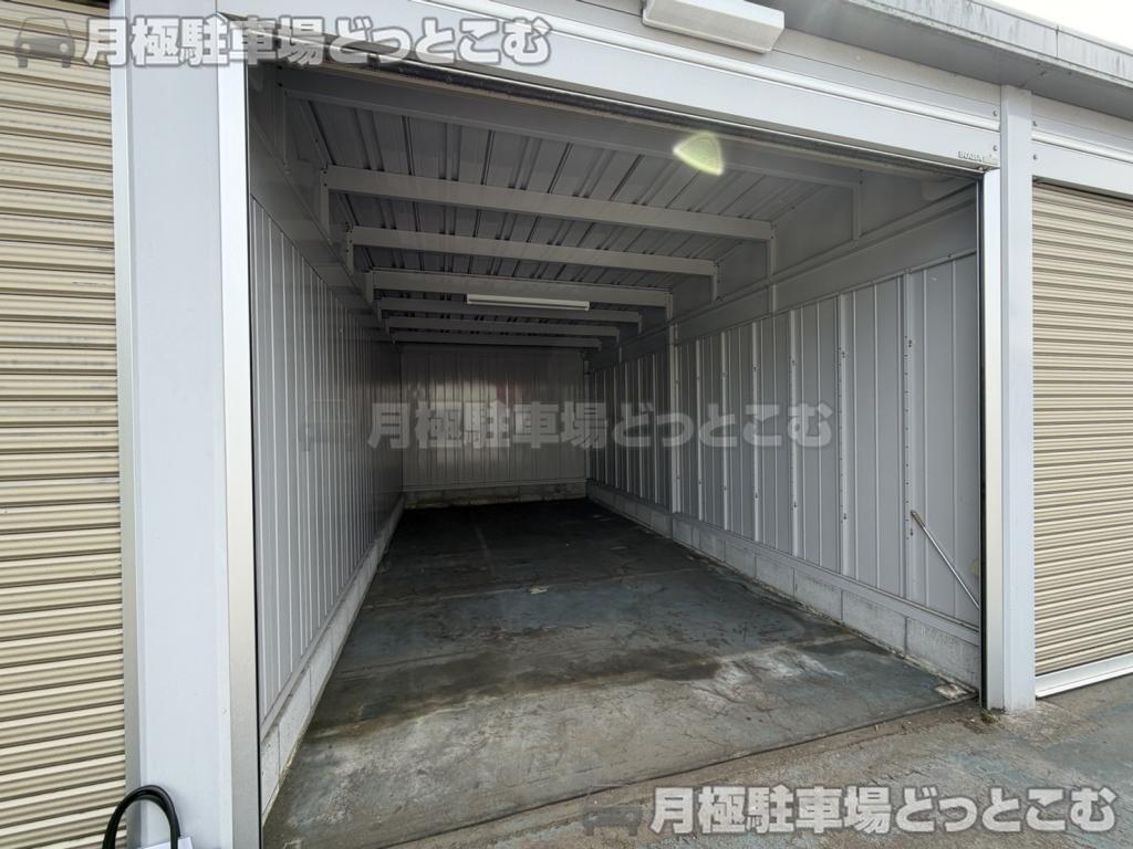 八王子市丹木町2丁目157の月極駐車場1