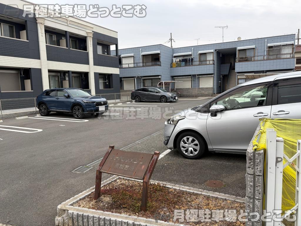 加古川市野口町二屋150-1の月極駐車場1