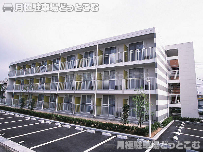 岡山市北区奥田西町13－15の月極駐車場1