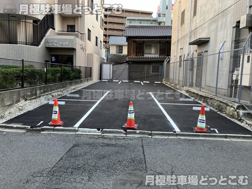 名古屋市中村区若宮町1丁目3番の月極駐車場1