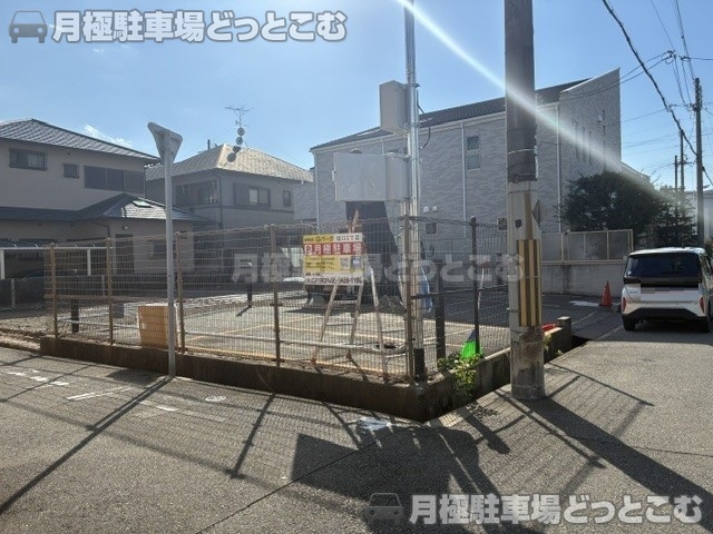 尼崎市塚口町3丁目29-32の月極駐車場1