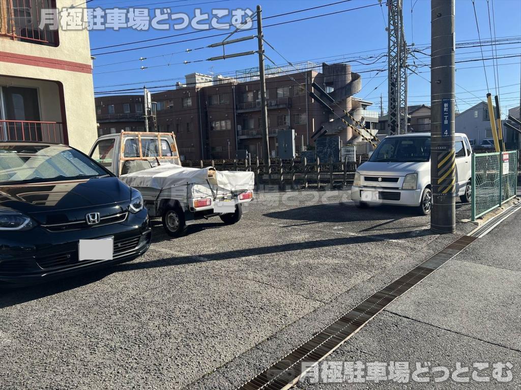 津市新町1丁目4-1の月極駐車場3