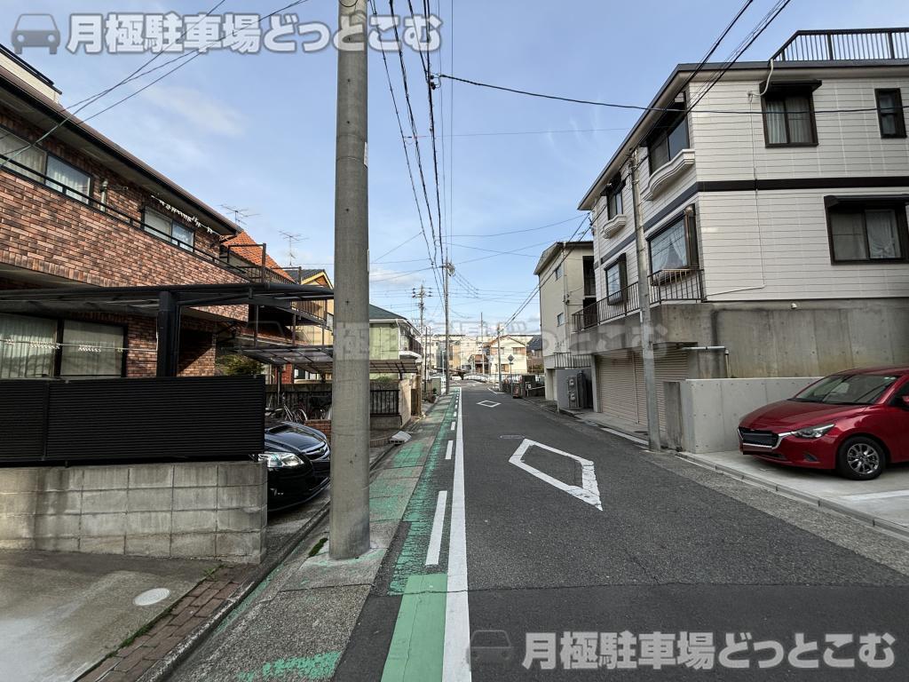名古屋市昭和区川名町6丁目27-2の月極駐車場4