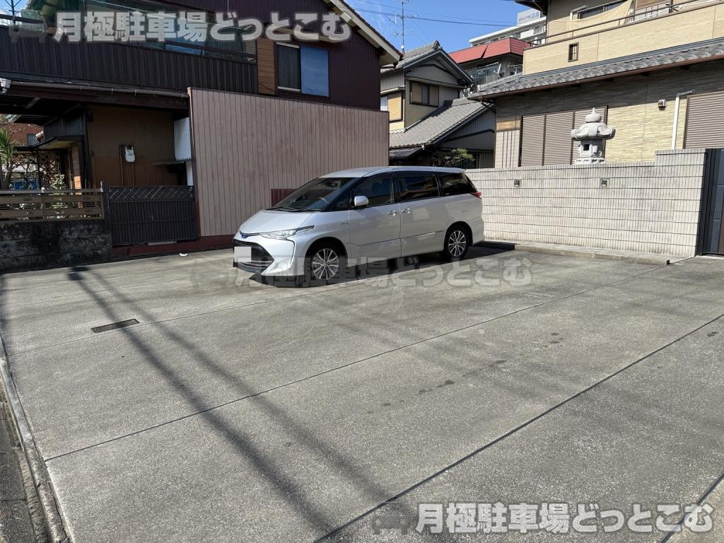 名古屋市港区明正1丁目120の月極駐車場1