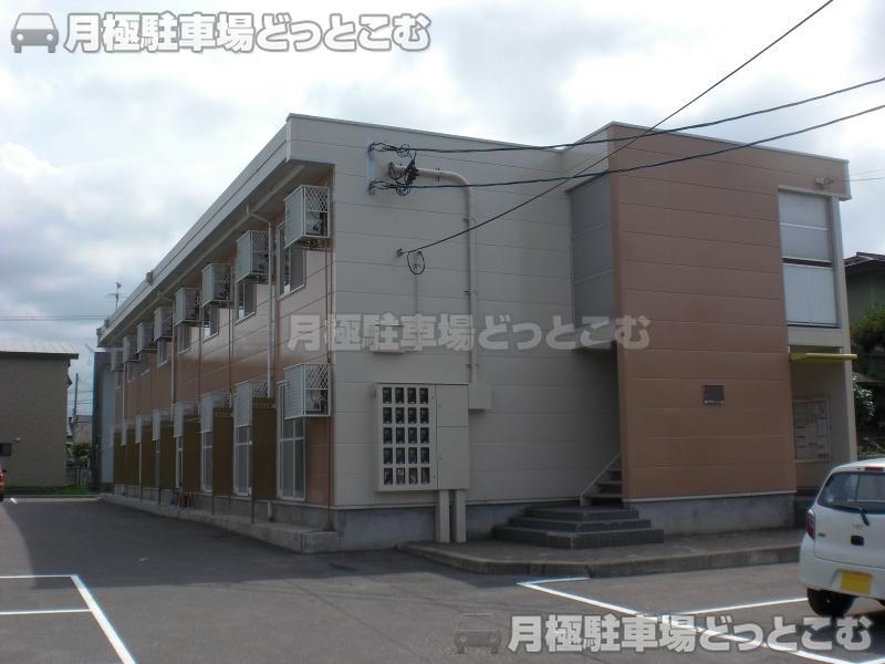 弘前市八幡町2－7－4の月極駐車場2