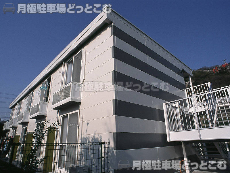 大東市中垣内2－5－6の月極駐車場1