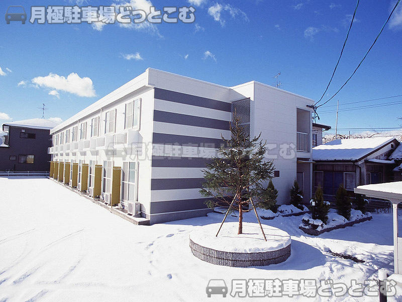 伊達市岡前39の月極駐車場1